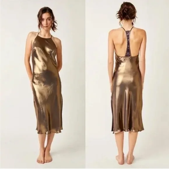 green emerald velvet dress Free People Sunset Shimmer Midi Slip, Black, Medium : Amazon.ca: Clothing,  Shoes & Accessories main image 0